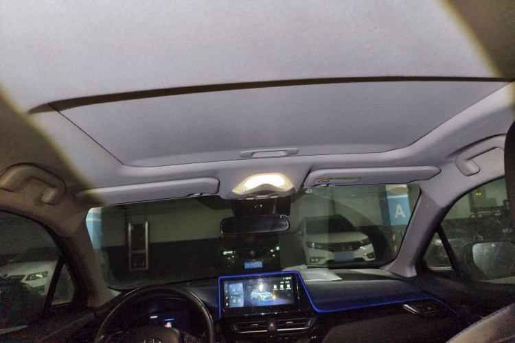 Used Toyota C-HR 2023 2.0L Luxury Edition Headliner