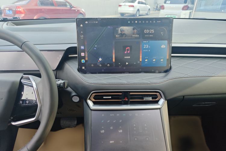 Used Wey Latte DHT 2022 1.5T DHT Extra-Large Cup
