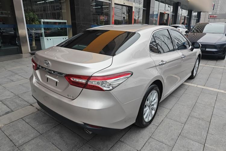 Used Toyota Camry 2019 Revised Version 2.0G Luxury Edition
