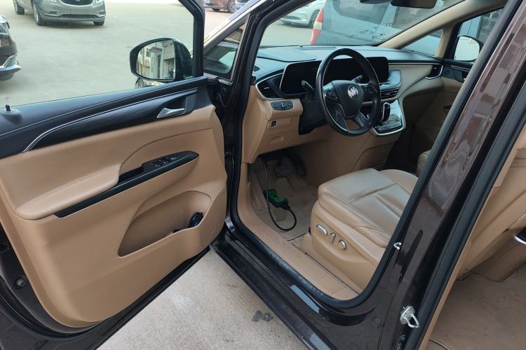 Used Buick GL8 2021 ES Landtrek 653T Luxury Model Driver Seat