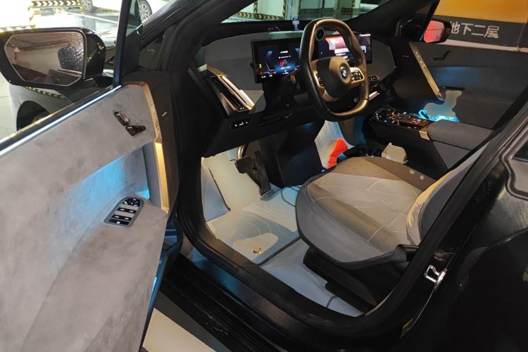 Used BMW iX 2022 xDrive40
