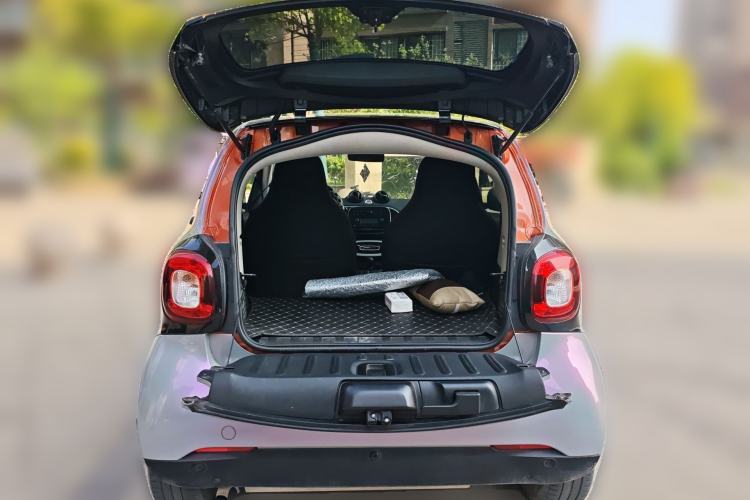 Used smart fortwo 2015 1.0L 52 kW Hardtop Passion Edition Trunk