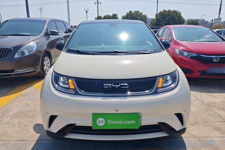 Used BYD Dolphin 2023 420 km Fashion Edition