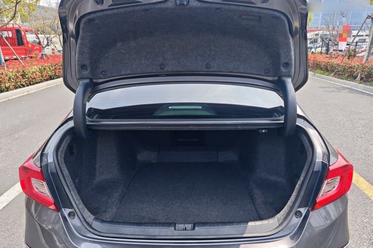 Used Honda Accord 2018 260TURBO Luxury Edition China VI Trunk