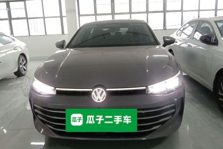 Used Volkswagen Passat 2025 Pro 380TSI Dragon Supreme Edition
