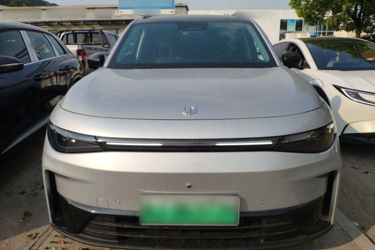 Used Leapmotor C16 2024 Pure Electric 520 Deluxe Edition Front