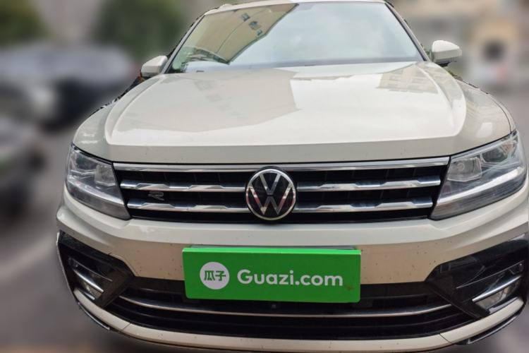 Used Volkswagen Tiguan L 2020 330TSI Automatic Two-Wheel Drive R-Line Flagship Version China VI Standard
