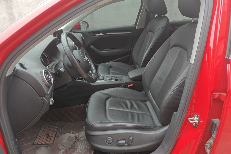 Used Audi A3 2014 Limousine 35 TFSI Automatic Comfort Model
