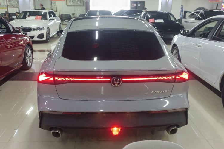 Used CHANGAN UNI-V 2022 1.5T Prestige Version