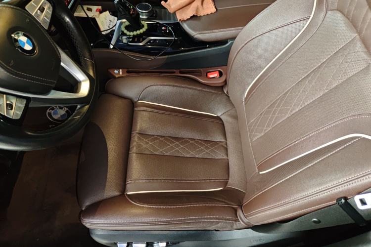 Used BMW 5 Series 2021 Updated 530Li Luxury Package Premium Edition Left Front Seat