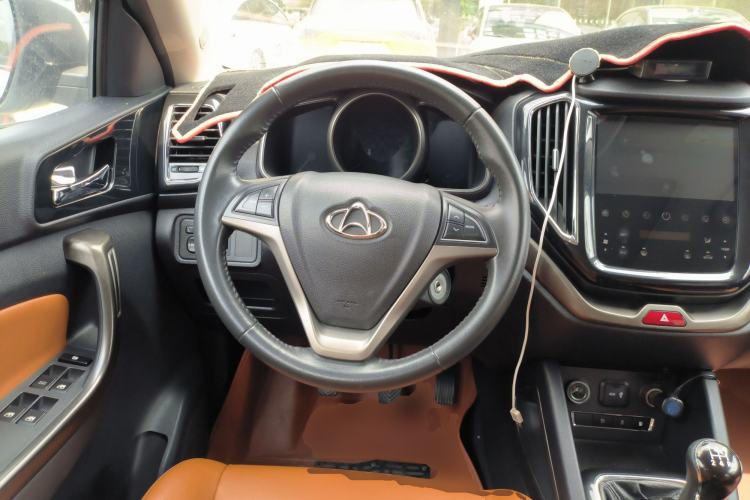 Used CHANGAN OSHAN CX70 2016 1.6L Manual Luxury Model
