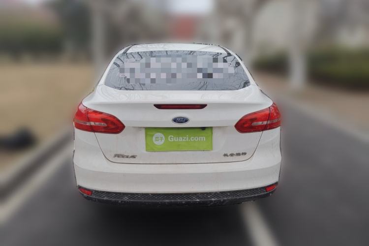 Used Ford Focus 2015 Sedan 1.6L Manual Comfort Model
