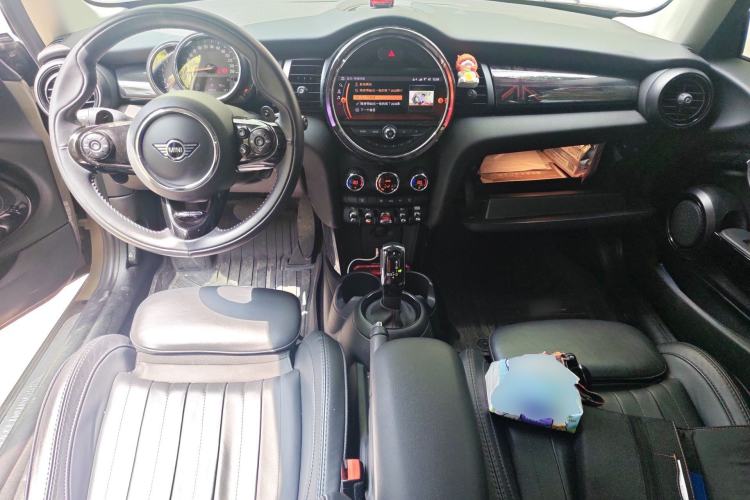 Used MINI 2019 2.0T COOPER S Artist Center Console