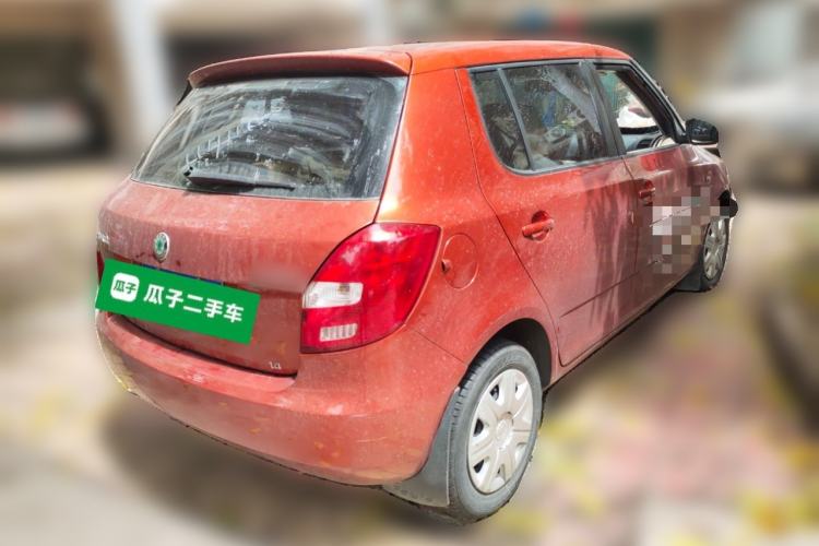 Used Skoda Fabia 2011 1.4L Manual Crystal Edition
