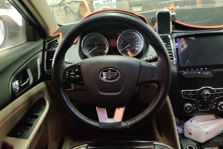 Used Bestune B50 2013 1.6L manual Comfort trim level