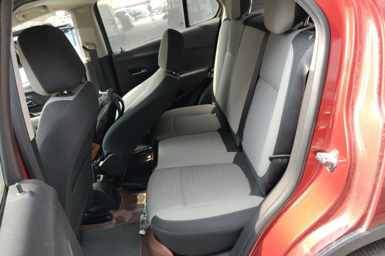 Used Chevrolet Trax 2014 1.4T Manual Two-Wheel Drive Comfort Model Left Rear Seat