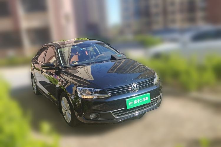 Used Volkswagen Sagitar 2014 Revised Version 1.6L Manual Comfort Edition Front Right 45 Deg