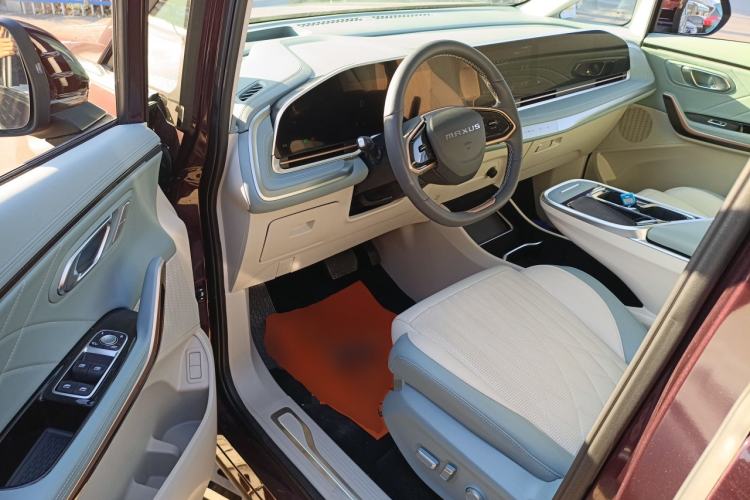 Used SAIC MAXUS G90 2023 2.0T Interstellar Six-Seater Version
