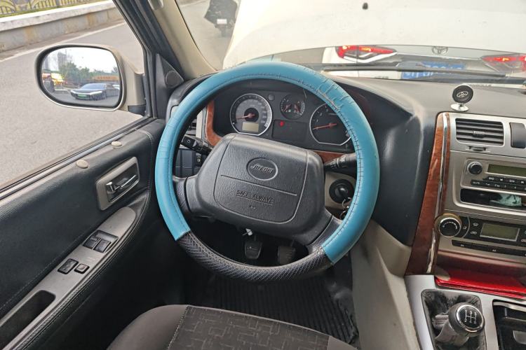 Used Jinbei Grace 2016 2.0L Express Utility Model
