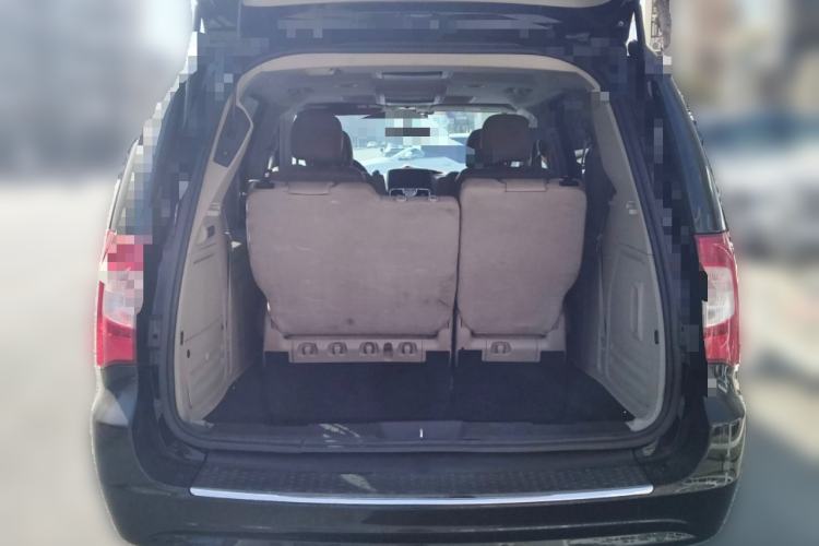 Used Chrysler Grand Voyager 2013 3.6L Luxury Edition