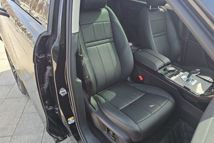 Used Land Rover Range Rover Evoque New Energy 2022 Aurora L P300e Plug-in Hybrid Electric Version