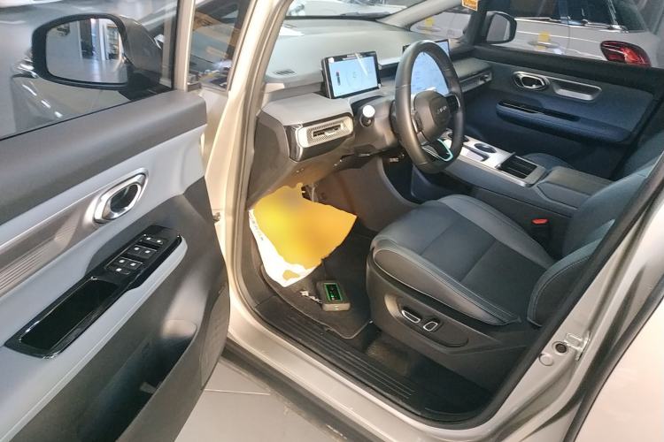 Used AION Y 2022 Plus 70 Smart Edition
