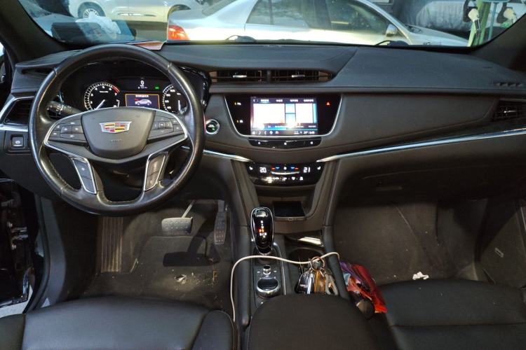 Used Cadillac XT5 2021 2.0T Two-Wheel Drive Luxury Version