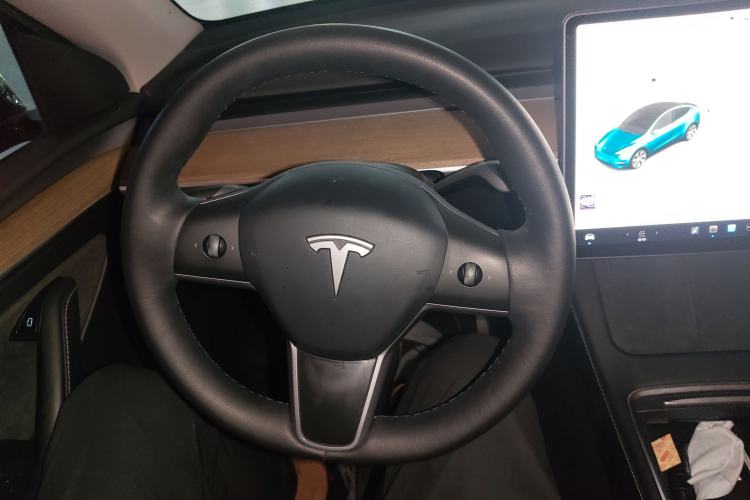 Used Tesla Model Y 2022 Rear-Wheel-Drive Version Steering Wheel