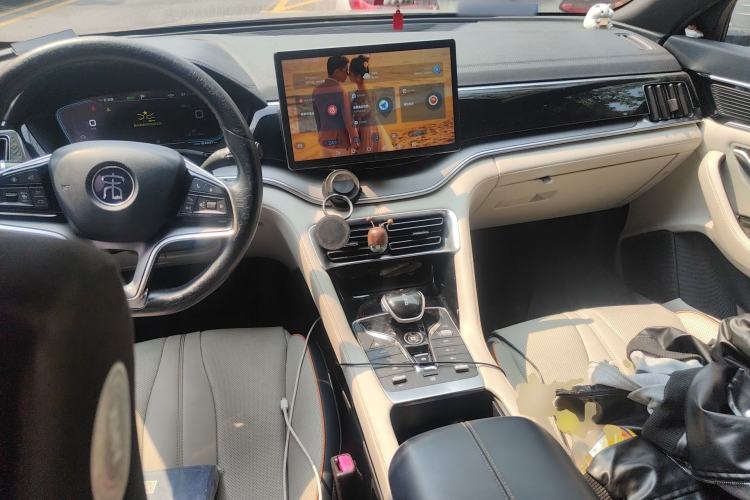 Used BYD Song PLUS New Energy 2021 DM-i 110KM Flagship PLUS Center Console