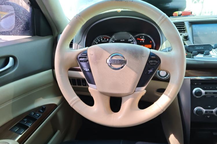 Used Nissan Teana 2009 Duke 2.5L XV VIP Deluxe Edition Steering Wheel