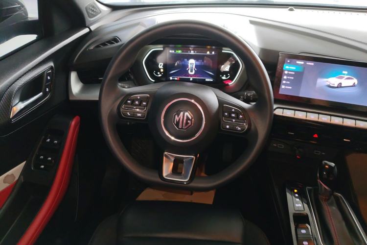 Used MG 5 2022 180 DVVT CVT Youth Luxury Edition
