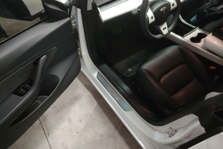 Used Tesla Model 3 2019 Standard Range Rear-Wheel Drive Upgraded Version (60 kWh)