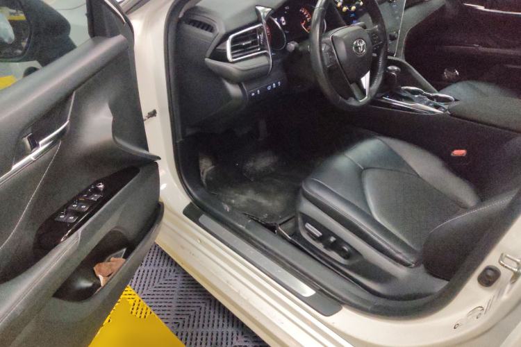 Used Toyota Camry 2019 2.5S FENGSHANG Version China VI Standard Driver Seat