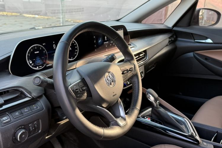 Used Buick GL6 2021 323T Mild Hybrid Connect Prestige Model
