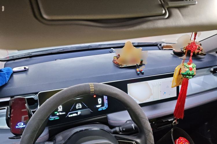 Used Geometry E Firefly 2022 401 km Linglong Tiger 5 Seats