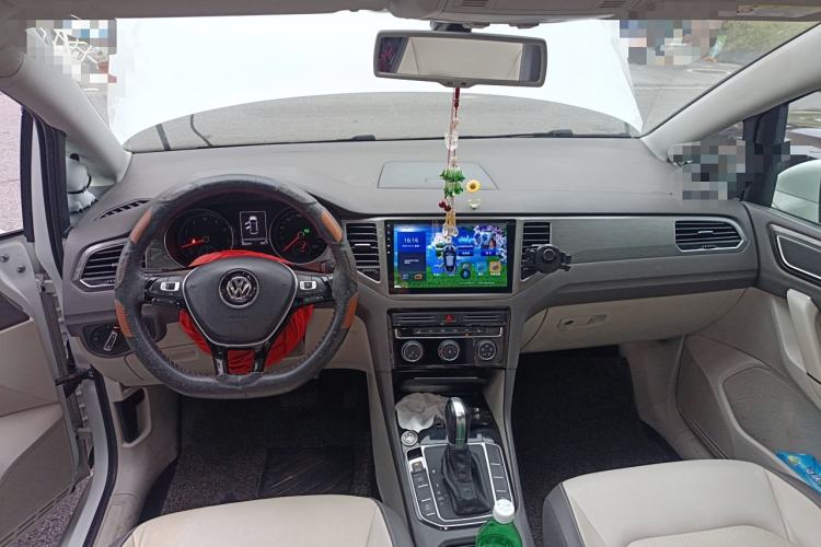 Used Volkswagen Golf Sportsvan 2016 230TSI Automatic Luxury Version
