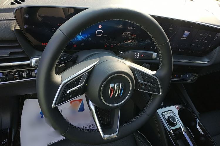 Used Buick Envision 2025 Encore Plus 28T Two-Wheel-Drive Platinum Edition