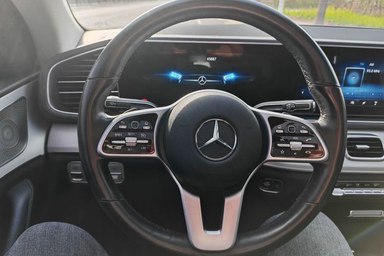 Used Mercedes-Benz GLE Coupe 2020 GLE 350 4MATIC Coupe SUV Luxury Model Steering Wheel