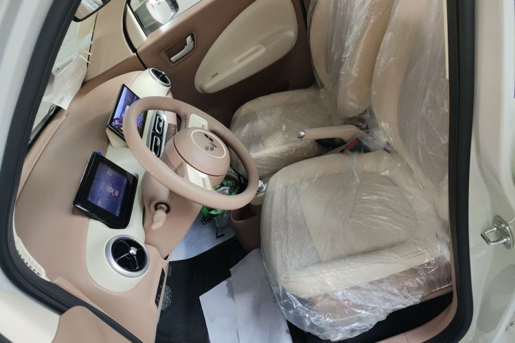 Used Wuling Hongguang MINIEV 2025 Four-Door Version Advanced Edition Left Front Seat