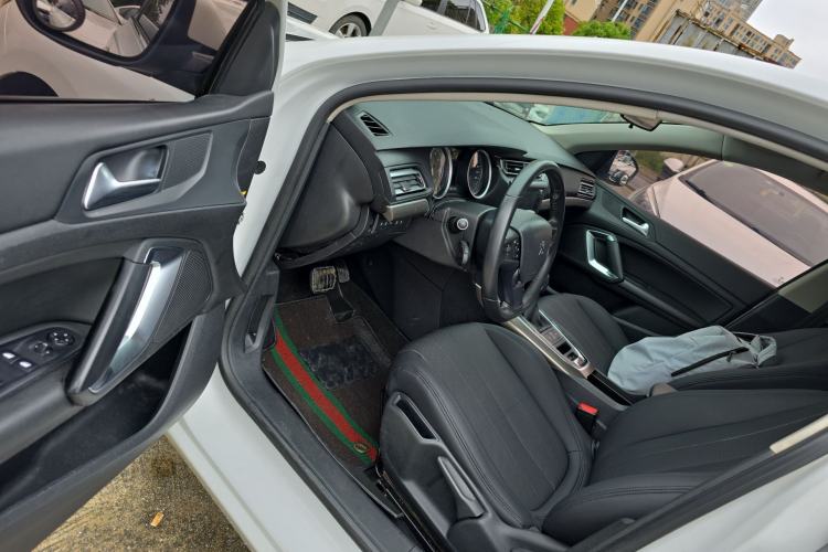 Used Peugeot 408 2018 350THP Automatic Luxury Edition Driver Seat