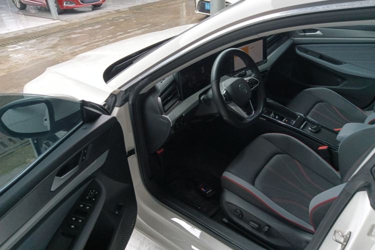 Used Volkswagen Lamando 2023 Lavida L 280TSI DSG Cool & Spicy Edition Driver Seat