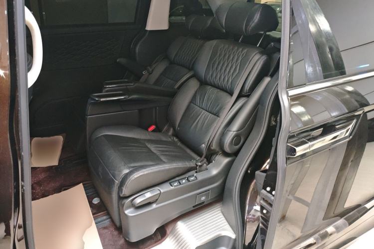 Used Honda Elysion 2022 2.0L eHEV Luxury Edition
