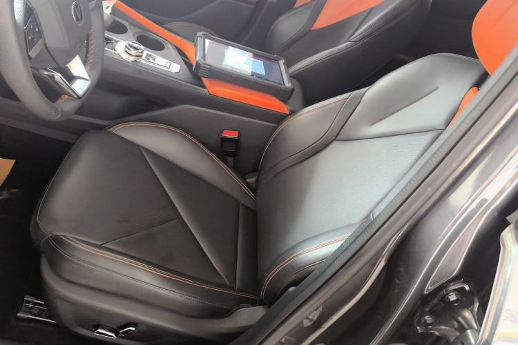 Used CHANGAN UNI-V 2022 1.5T Prestige Version Left Front Seat