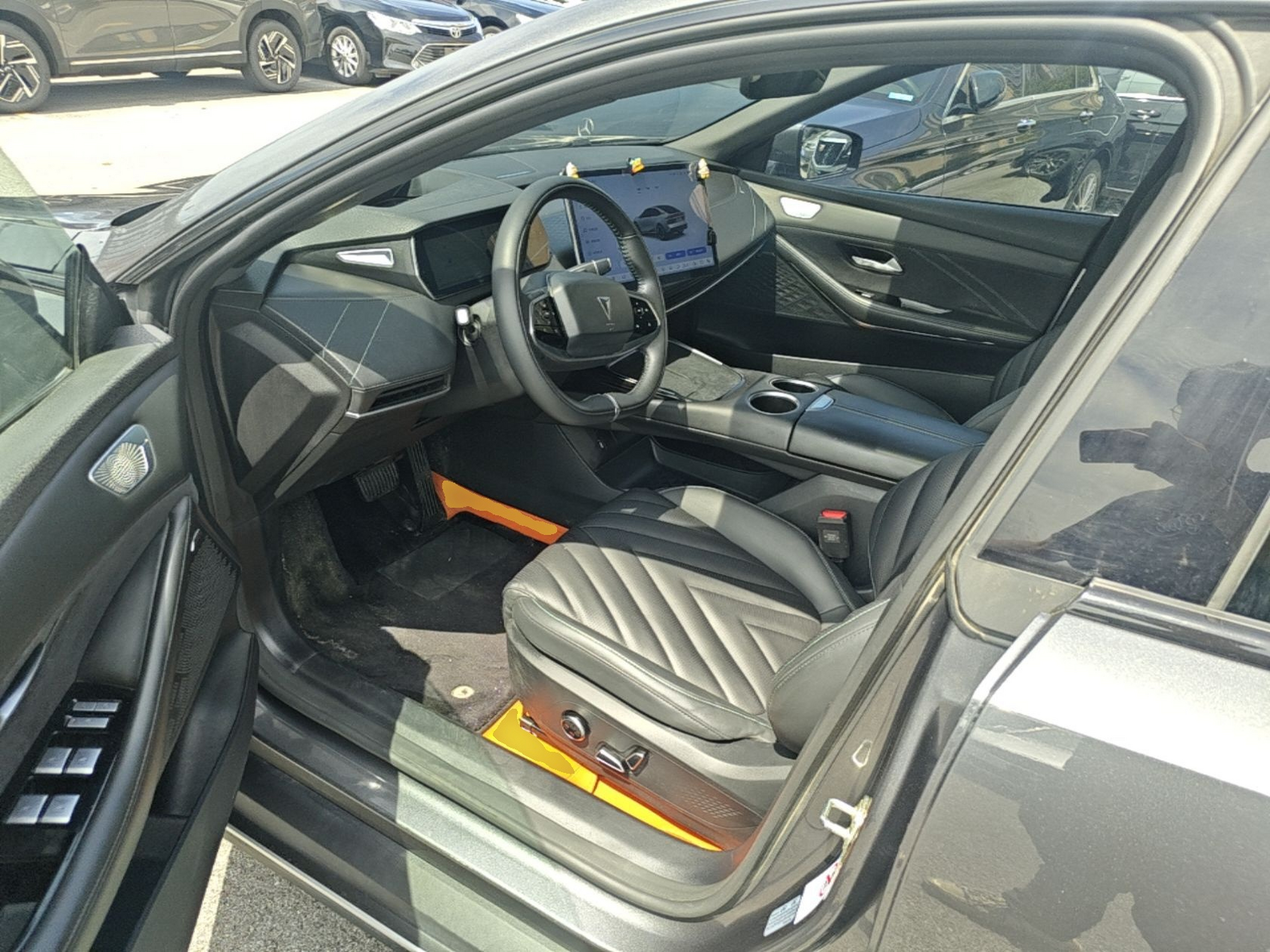 Interior delantero