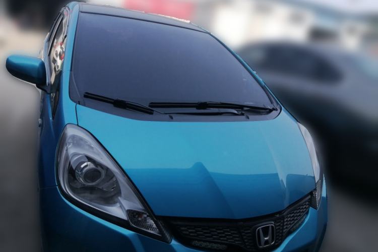 Used Honda Fit 2011 1.3L manual Comfort version
