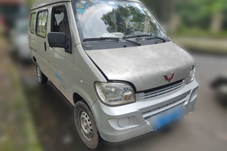 Used Wuling Zhiguang 2013 1.0L Practical Version Front Right 45 Deg
