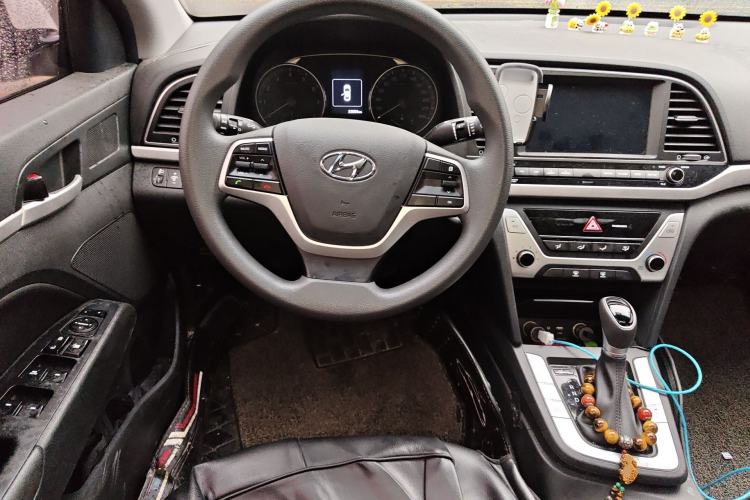 Used Hyundai Elantra (6th Generation / Lingdong) 2016 1.6L Automatic ZhiXuan – Elite Version Steering Wheel