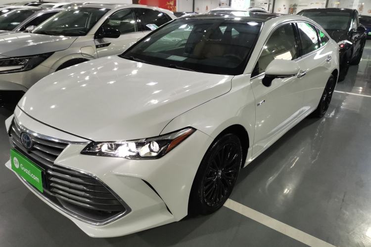 Used Toyota Avalon 2019 Dual-Engine 2.5L Limited Flagship Edition China VI Standard