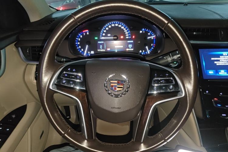 Used Cadillac XTS 2015 28T Comfort Model

