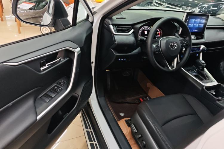 Used Toyota RAV4 2021 2.0L CVT Two-Wheel Drive Fashion Edition
